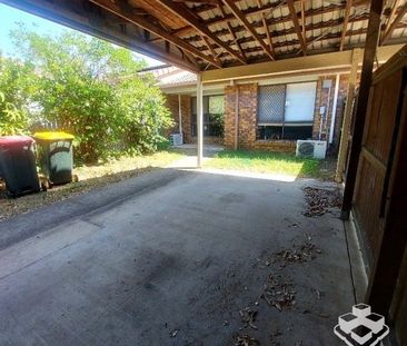 SUNNYBANK HILLS PRIMARY SCHOOL CATCHMENT -2 BEDROOMS TOWNHOUSE - Photo 2