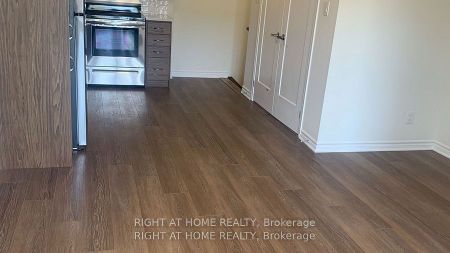 For Lease - 2789 Eglinton Avenue Unit# 422, Toronto, Ontario - Photo 3