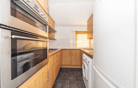 Price £995 pcm - Available Now - Unfurnished - Photo 4