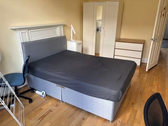 Room in a Shared Flat, Otago St, G12 - Photo 1