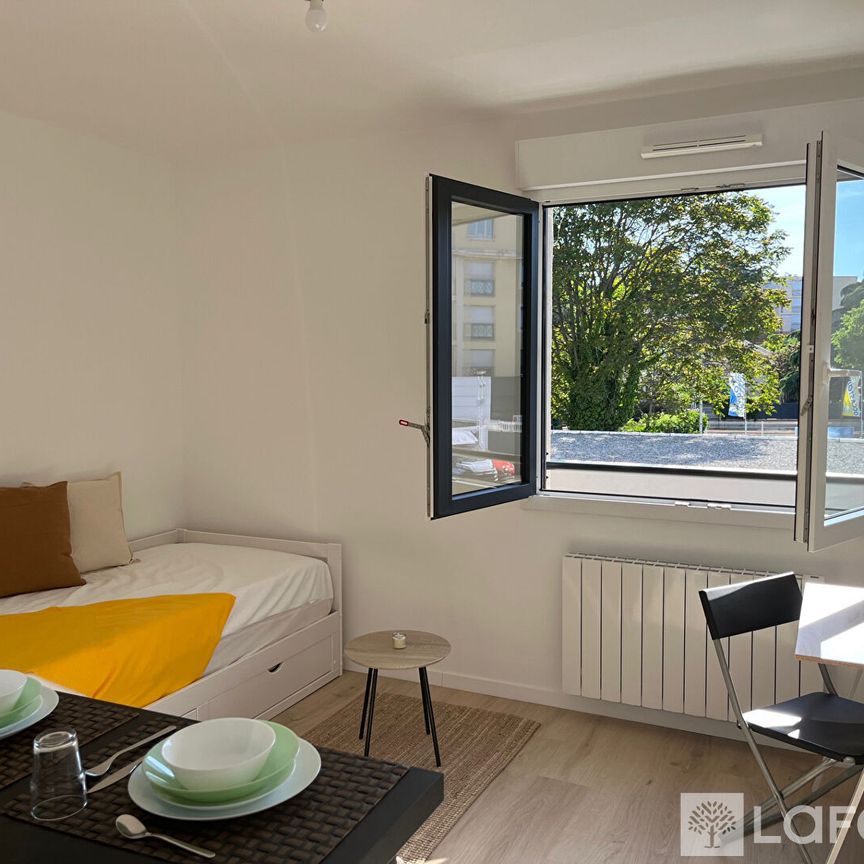 Appartement T1 OULLINS PIERRE BENITE à louer - Photo 1