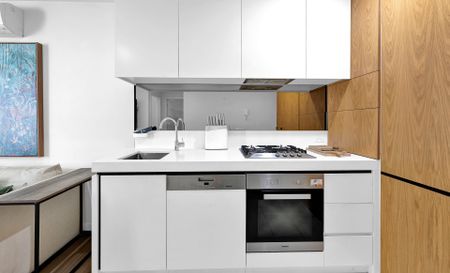 Modern living in premium apartment - Photo 2