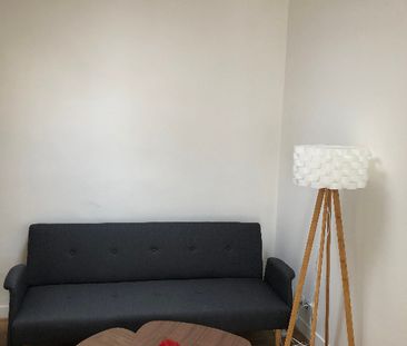 Location Appartement 2 pièces 30m² - Photo 2