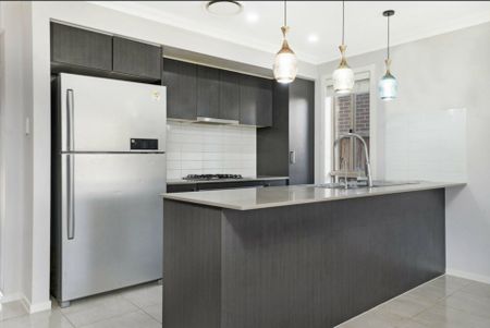 Stunning Home - Great Location! - Photo 4