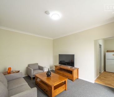 A partly furnished, neat and charming Unit in the heart of Kurri Kurri - Photo 1