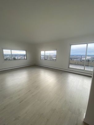 YORK HOUSE - Photo 1