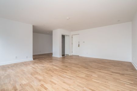 39 Riverwood Parkway - Photo 4