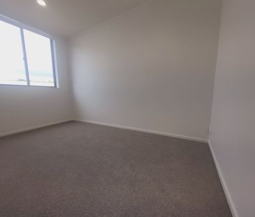 Freshly Renovated in a Prime Location - Photo 4