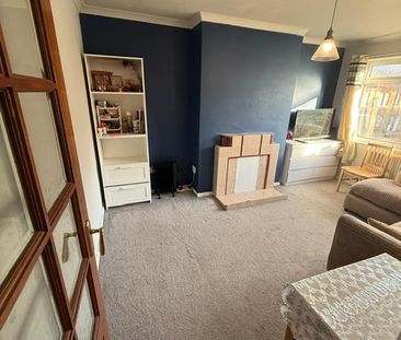 2 Bed Maisonette, Low Hall Lane, E17 - Photo 5