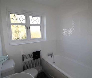 Denton Court, Burton Latimer, NN15 - Photo 5