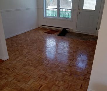 5 1\2 rue Bowen Sherbrooke 1230$ - Photo 1