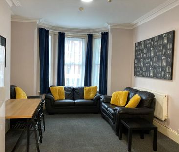 1 bedroom in a house share to rent - Photo 5