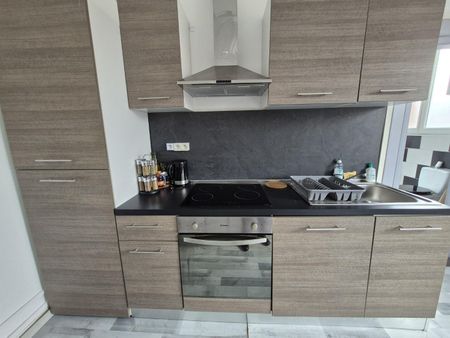 Location Appartement 3 pièces 57m² CAMBRAI 59400 - Photo 2