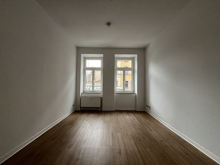 . . . ERSTBEZUG, 5 RÄUME, 2 BÄDER, BALKON, STELLPLATZ, UNI-NÄHE, . . . - Photo 4