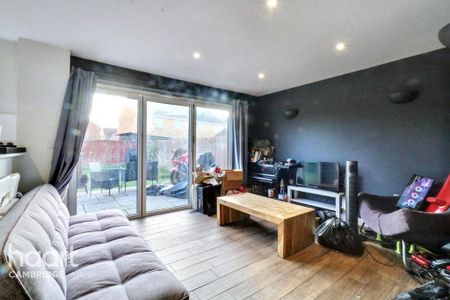 1 bedroom in a house share to rent - Photo 2