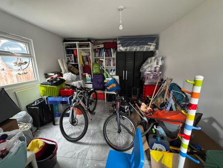 3 bedroom terraced house to rent - Photo 2