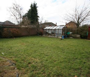 4 bedroom detached house to rent - Photo 6