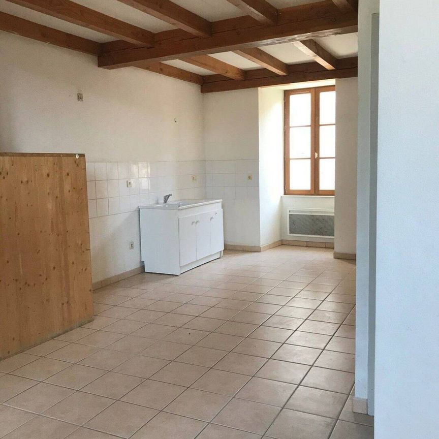 Location appartement 4 pièces 59.45 m² à Les Vans (07140) - Photo 1