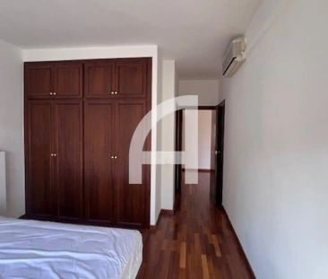 Piso de alquiler en Joan Güell, Barri de les Corts - Photo 1