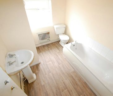 Vernon Terrace, Staffordshire, Burton upon Trent, DE14 - Photo 2