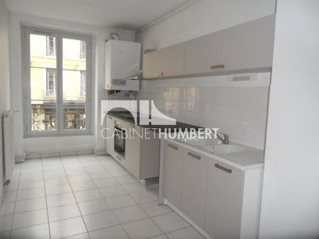Location Appartement 2 pièces 47m² ST ETIENNE 42000 - Photo 4