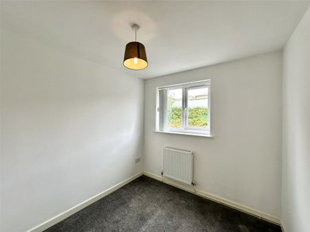 Aldergrove Place, Coedpoeth, Wrexham, LL11 - Photo 5