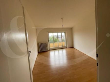 15 Quai du Cheval-Blanc, appartement de 4.5 pièces lumineux et traversant - Foto 4