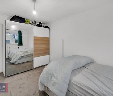 Filton Road, - Photo 4