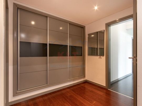 3 room luxury Apartment for rent in Alto do Quintao, Portimão, Distrito de Faro - Photo 1
