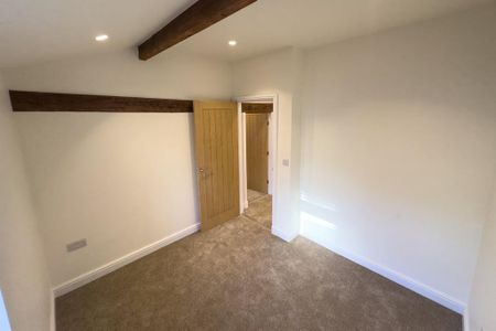 3 bedroom detached house to rent - Photo 2