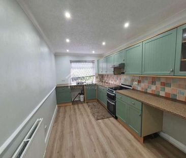 Lodge Farm Close, Dewsbury, WF12 - Photo 3
