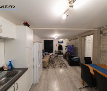 2275 Bruneau - Photo 2