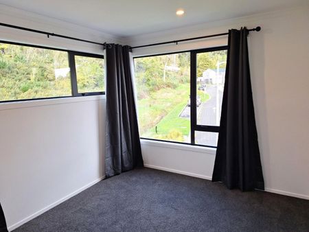 15 Joseph Bolton Crescent, Wallaceville - Photo 5