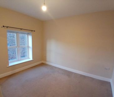 House to rent - Photo 4