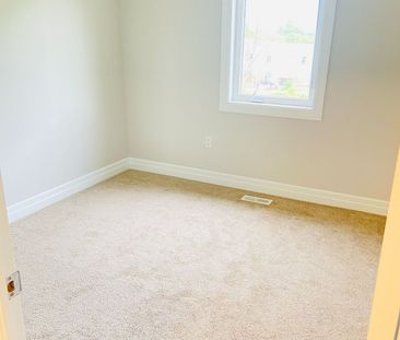 For Lease - 54 Nieson Street, Cambridge, Ontario - Photo 4