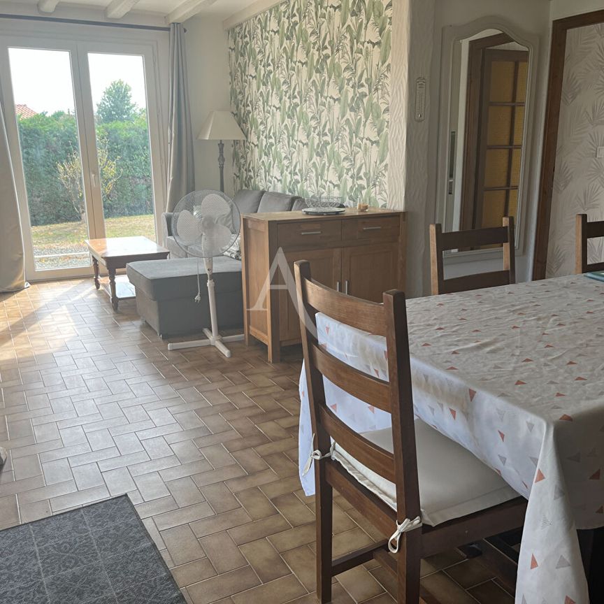 Location maison 3 pièces, 64.00m², La Chaize-Giraud - Photo 1