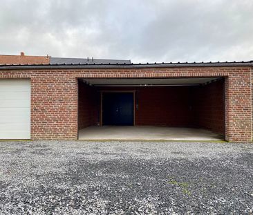 Nieuwbouwwoning met 3 slaapkamers, dubbele garage en zuidgerichte t... - Photo 2