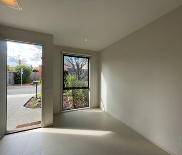29 Faggs Place, Geelong - Photo 4