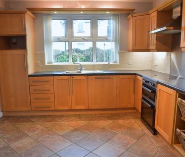 28 Tullymore Dale, Broughshane, Ballymena, BT43 7DD - Photo 3