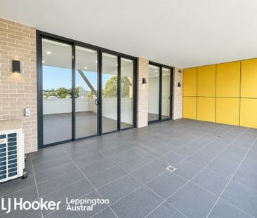 Modern Two-Bedroom Apartment with Spacious Balcony - Photo 6