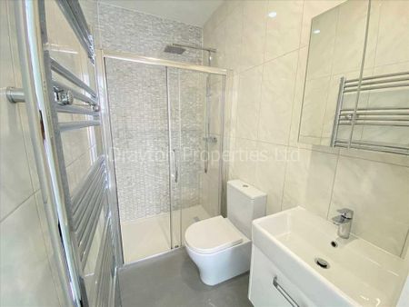 1 bedroom in a house share to rent - Photo 5