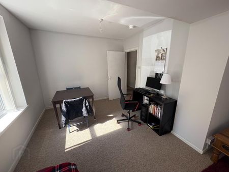 97b Shore Road, Greenisland, Carrickfergus, BT38 8TZ - Photo 4