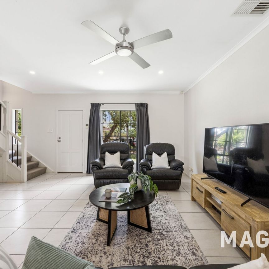 Coastal Living at its best - Photo 1