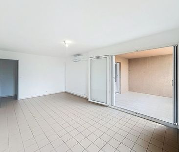 Apartment - Photo 2