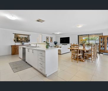 54 Colreavy Ramble, Baldivis, WA 6171 - Photo 6
