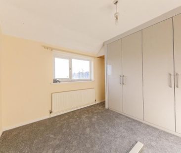 2 bedroom semi-detached bungalow to rent - Photo 6