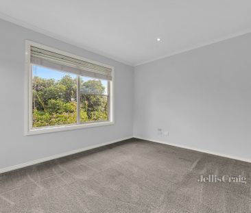 44 Leyland Road, Mount Waverley - Photo 3