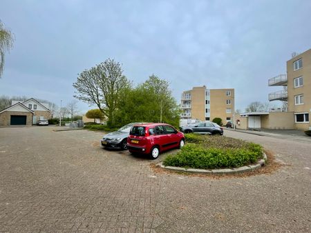 Appartement te huur: Marco Polorede 84 2725 KR Zoetermeer - Photo 4