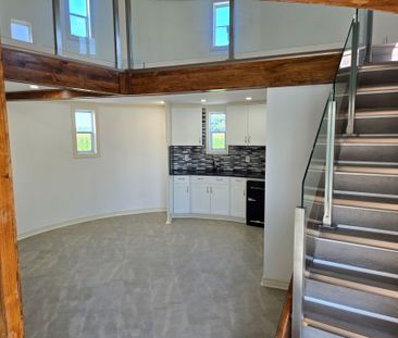 For Lease - 8731 Ridge Road, Niagara Falls, Ontario - Photo 3