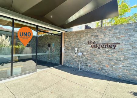 2 Bedrooms on Edgerley Ave - Photo 3